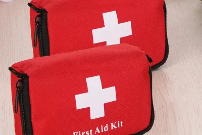 Mini paquete de tratamiento de emergencia, botiquín de primeros auxilios para viajes, supervivencia en la naturaleza al aire libre, Camping, senderismo, bolsa médica, botiquín de emergencia para coche
